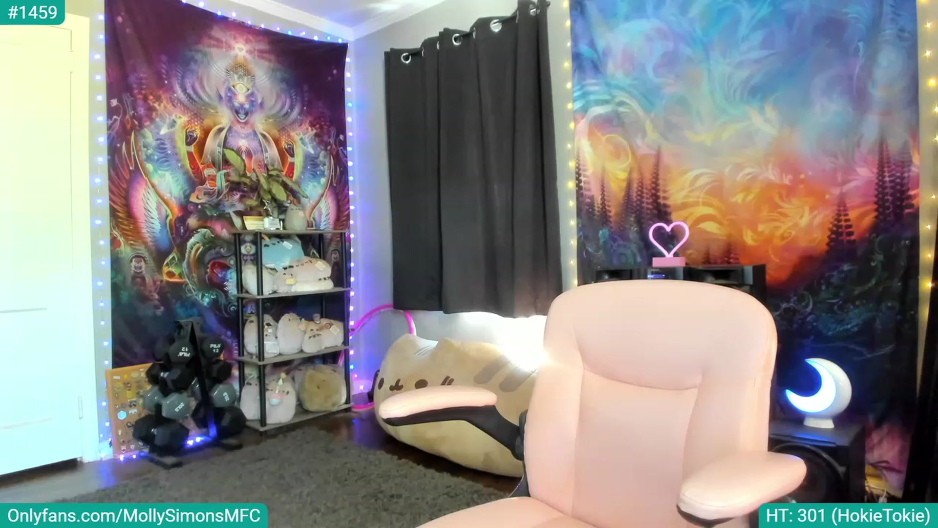 Gallery image thumbnail from MollySimons's myfreecams stream on, 03/10/2023, 20:51 image 17 of 20