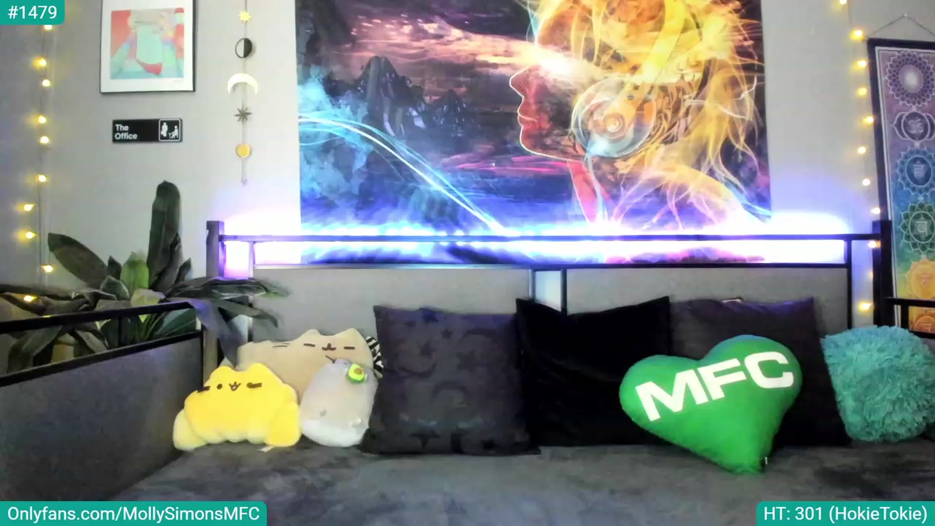Gallery image thumbnail from MollySimons's myfreecams stream on, 03/11/2023, 03:55 image 5 of 20