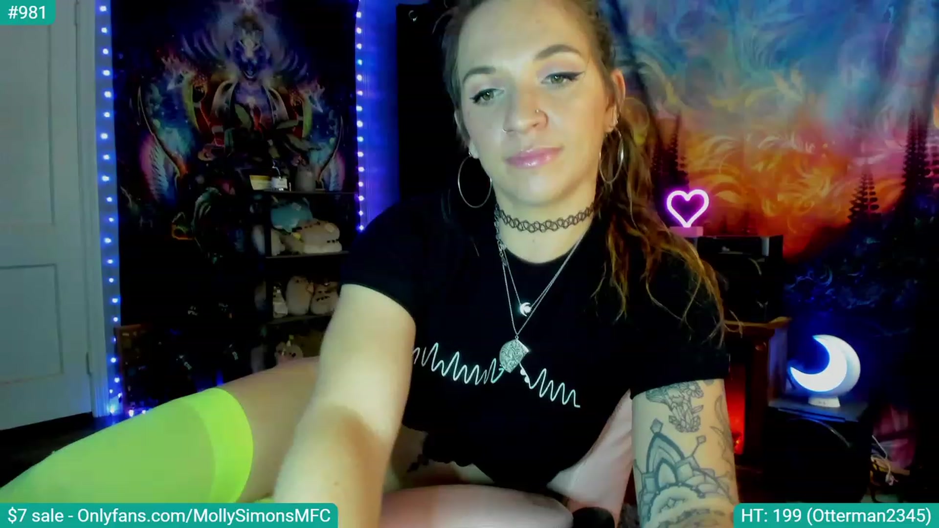 Gallery image thumbnail from MollySimons's myfreecams stream on, 03/14/2023, 04:20 image 16 of 20