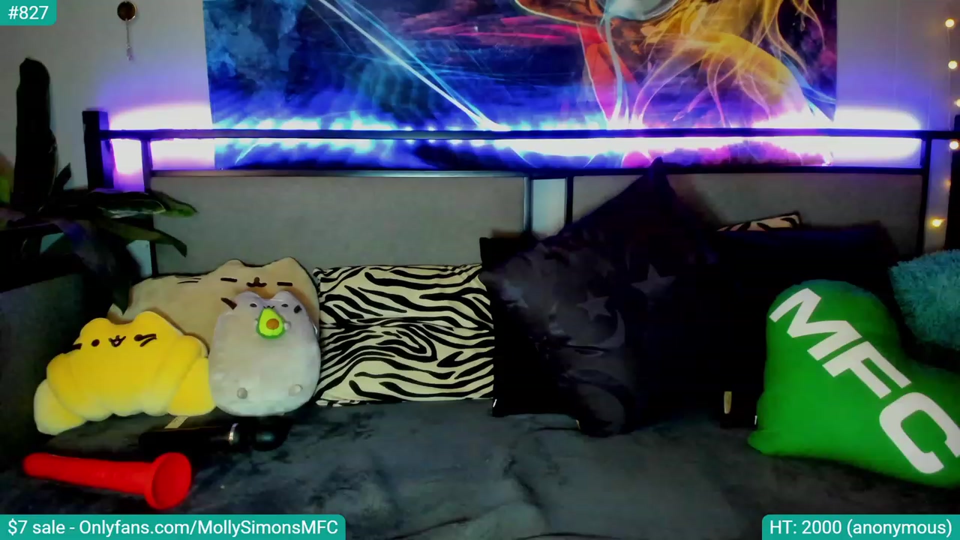 Gallery image thumbnail from MollySimons's myfreecams stream on, 03/17/2023, 05:06 image 12 of 20