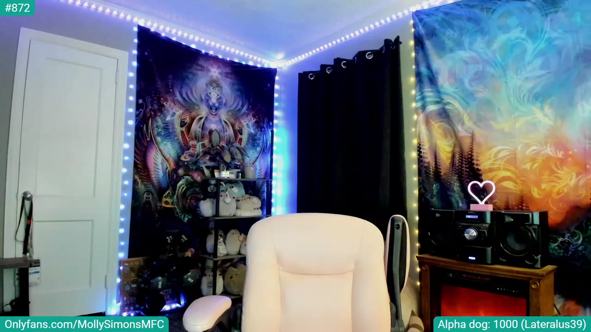 Gallery image thumbnail from MollySimons's myfreecams stream on, 06/19/2023, 04:29 image 14 of 20
