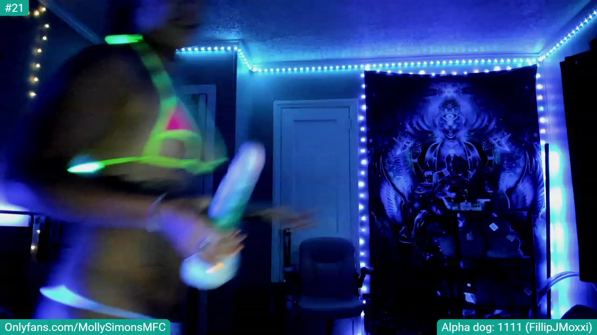 Gallery image thumbnail from MollySimons's myfreecams stream on, 07/13/2023, 03:46 image 16 of 20