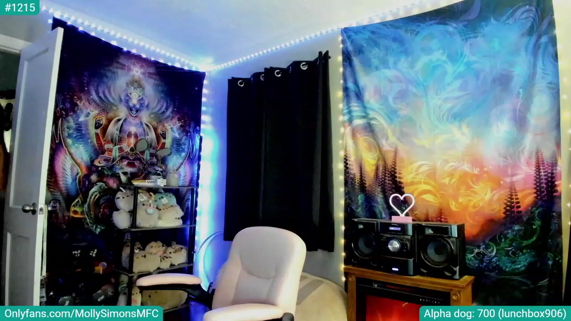 Gallery image thumbnail from MollySimons's myfreecams stream on, 08/21/2023, 04:03 image 1 of 20