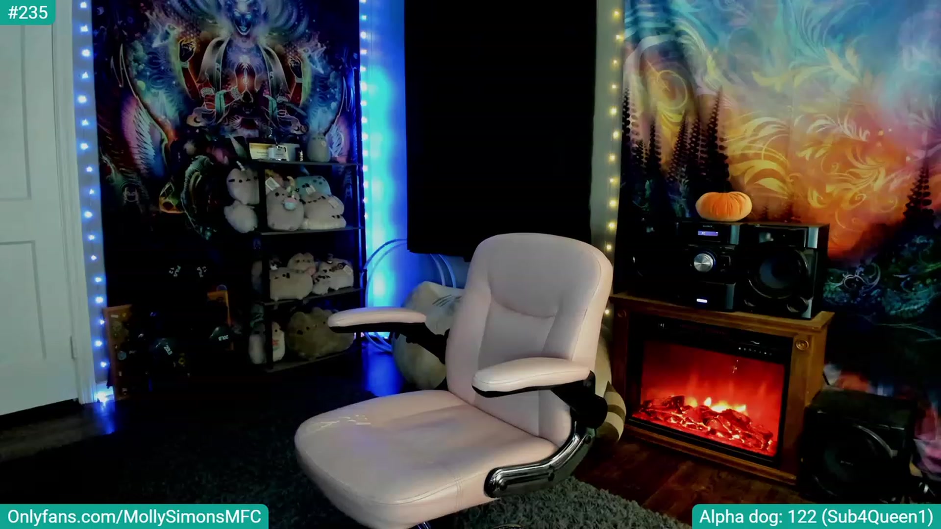 Gallery image thumbnail from MollySimons's myfreecams stream on, 10/26/2023, 03:00 image 18 of 20