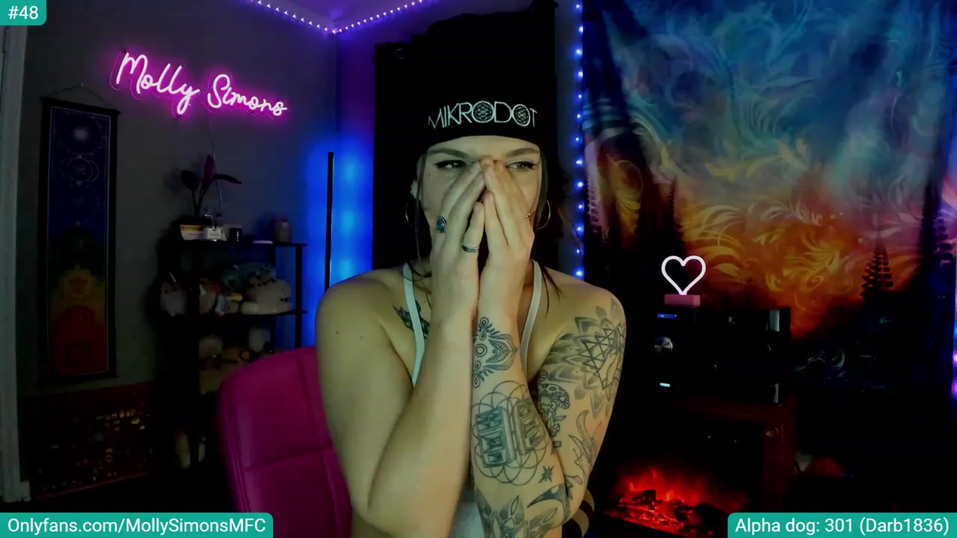 Gallery image thumbnail from MollySimons's myfreecams stream on, 01/10/2024, 05:04 image 8 of 20