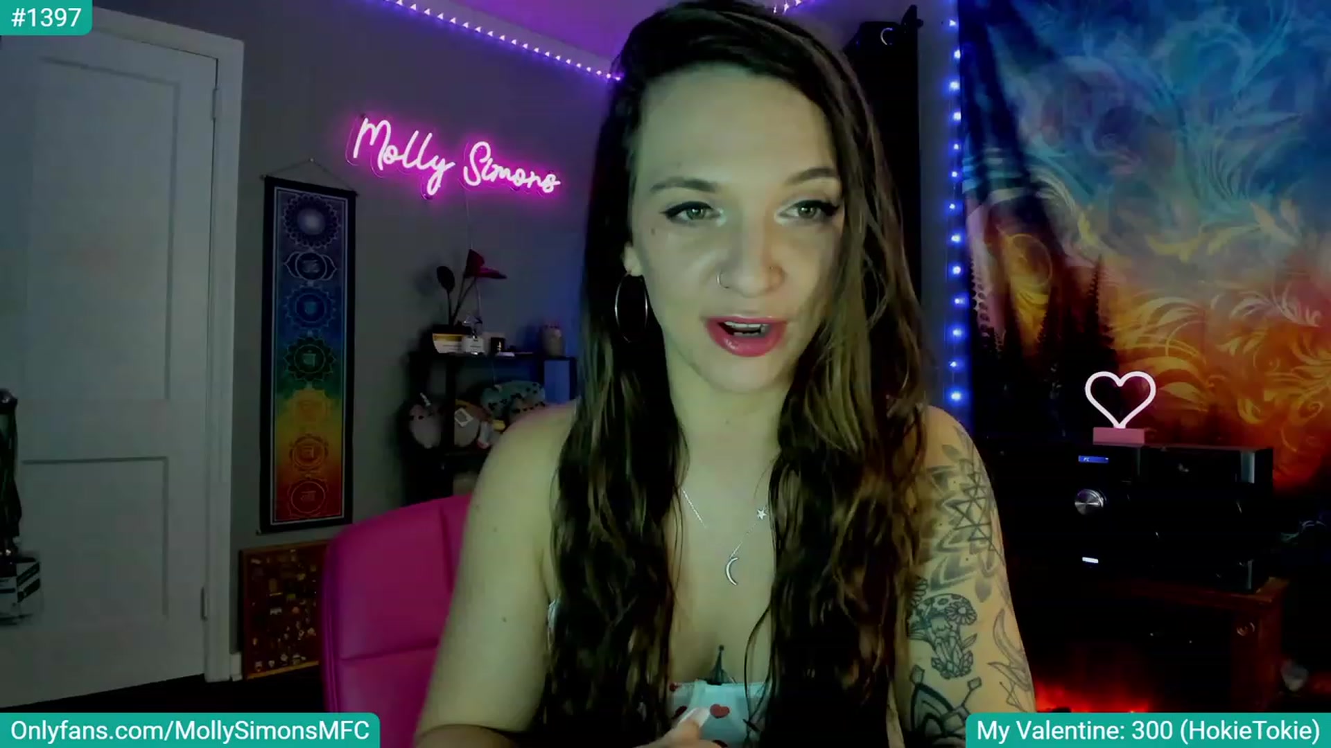 Gallery image thumbnail from MollySimons's myfreecams stream on, 02/15/2024, 04:22 image 10 of 20