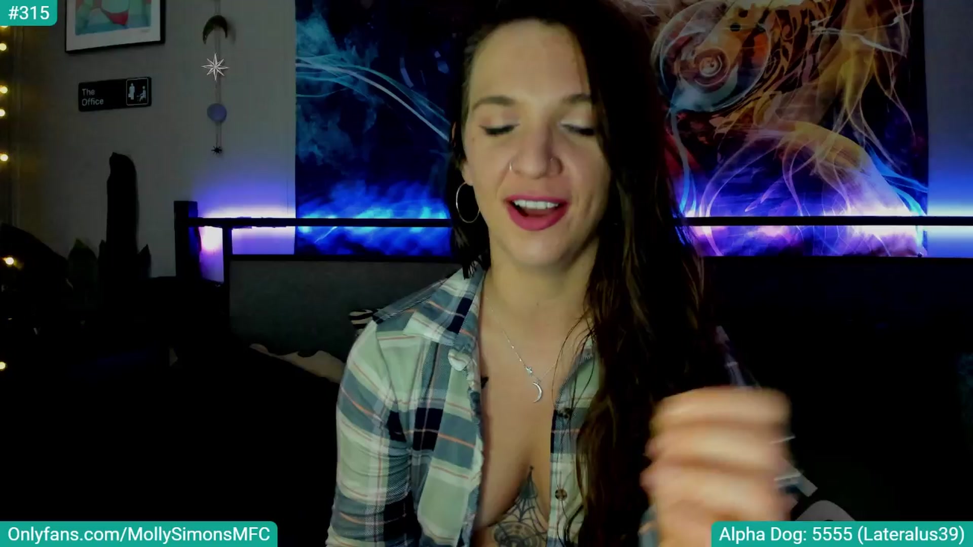 Gallery image thumbnail from MollySimons's myfreecams stream on, 03/25/2024, 04:43 image 4 of 20