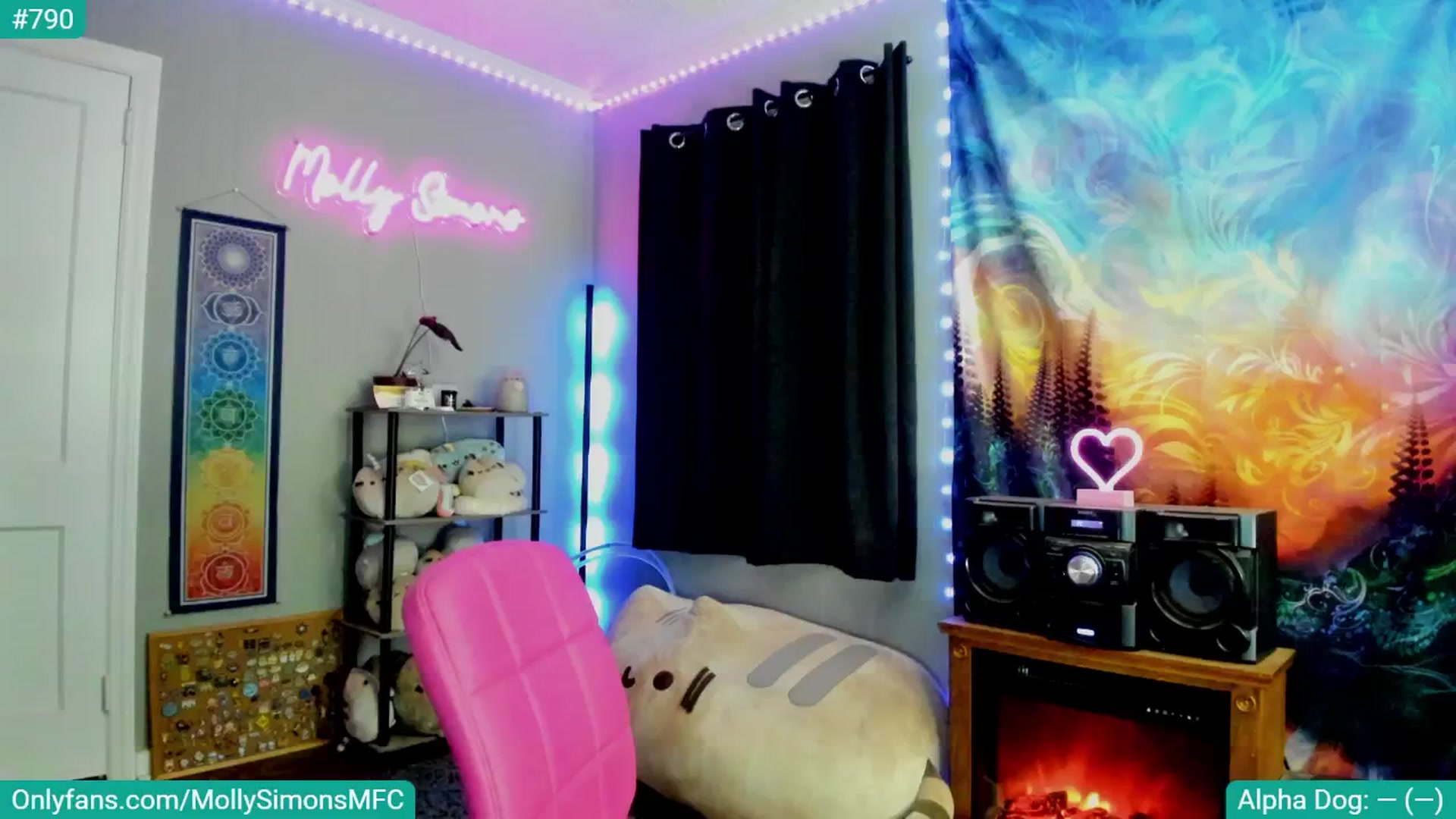 Gallery image thumbnail from MollySimons's myfreecams stream on, 05/25/2024, 02:32 image 12 of 20
