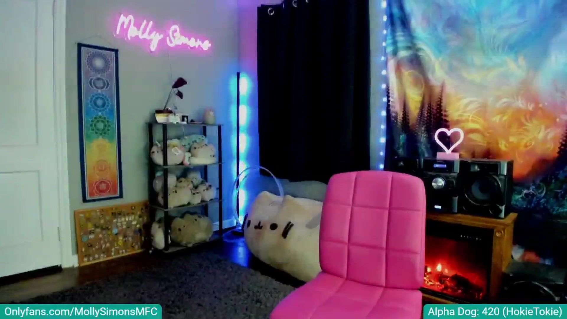 Gallery image thumbnail from MollySimons's myfreecams stream on, 06/10/2024, 06:34 image 8 of 20