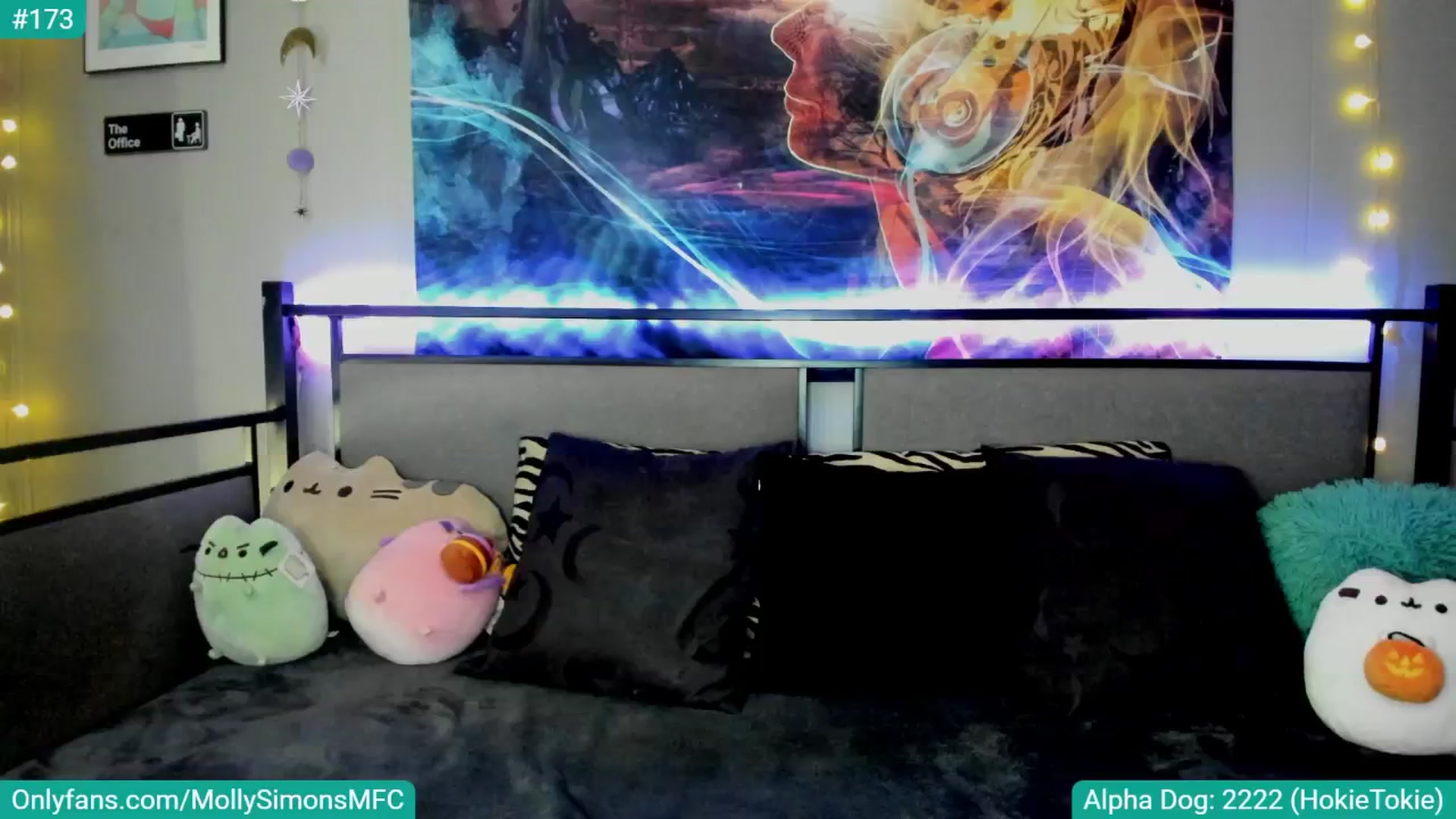 Gallery image thumbnail from MollySimons's myfreecams stream on, 10/07/2024, 03:58 image 17 of 20