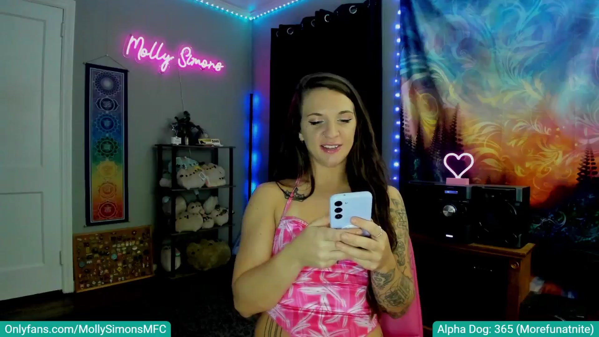 Gallery image thumbnail from MollySimons's myfreecams stream on, 11/11/2024, 05:00 image 16 of 20
