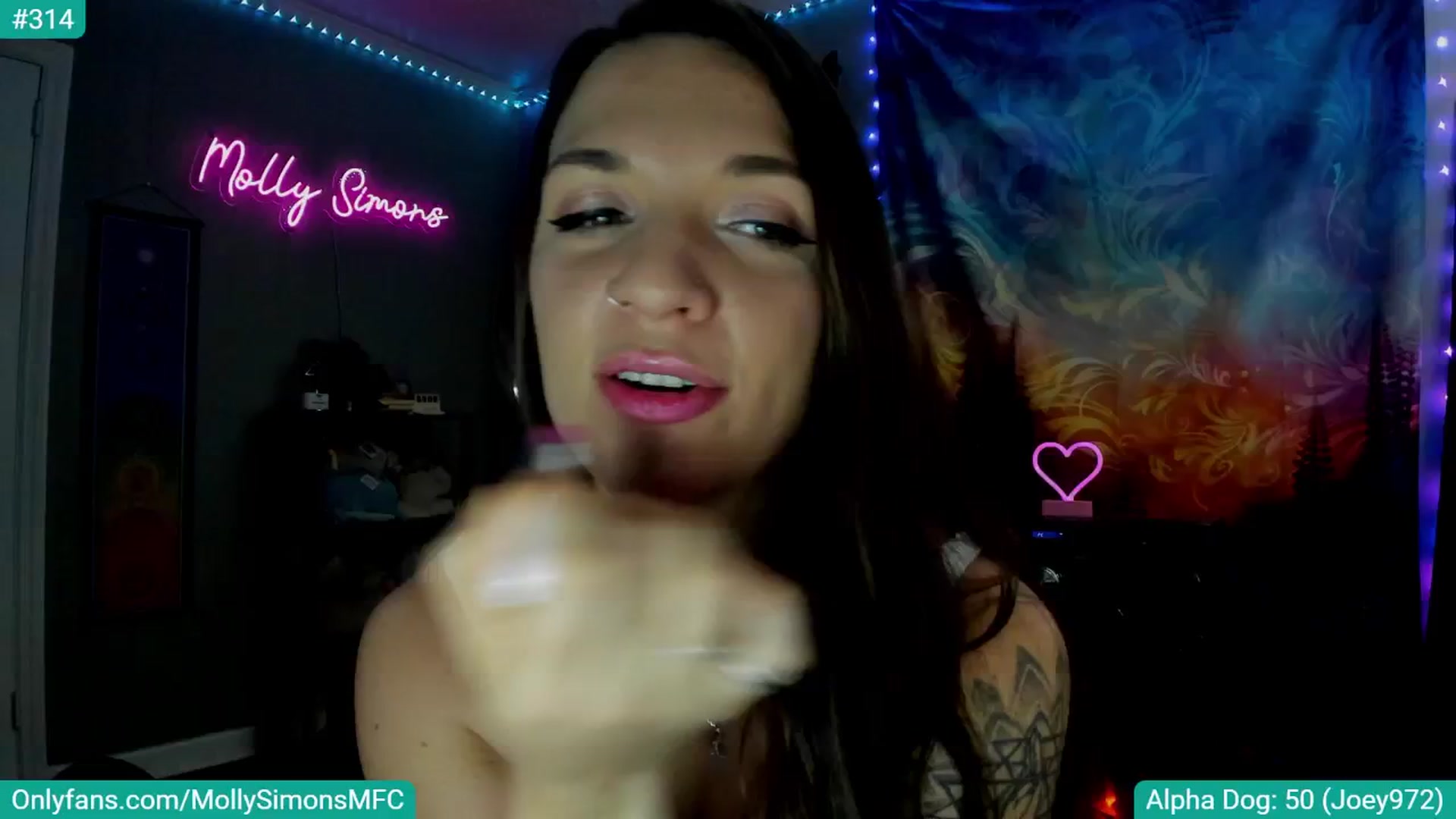 Gallery image thumbnail from MollySimons's myfreecams stream on, 01/10/2025, 05:26 image 5 of 20