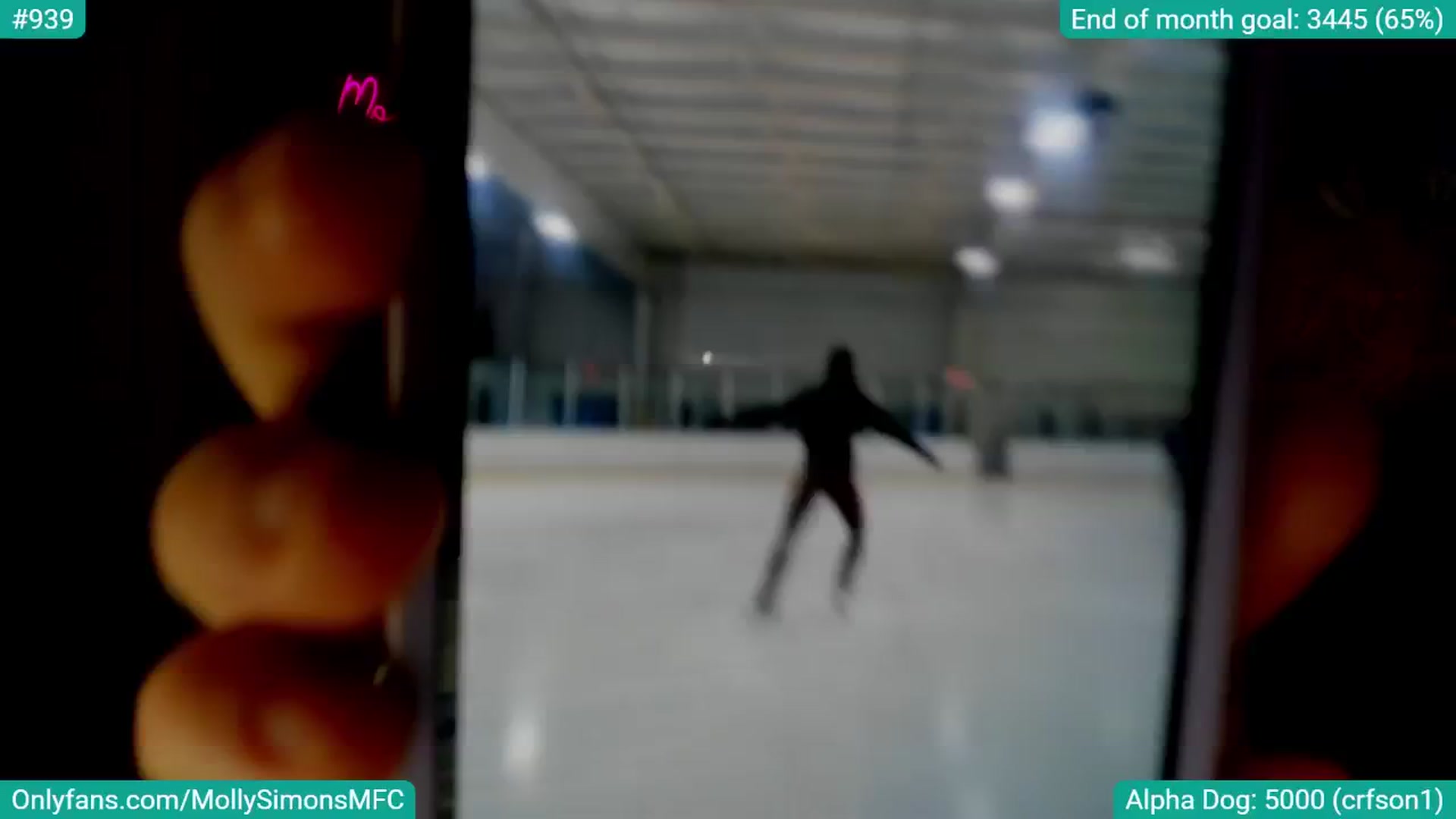 Gallery image thumbnail from MollySimons's myfreecams stream on, 03/01/2025, 05:07 image 11 of 20