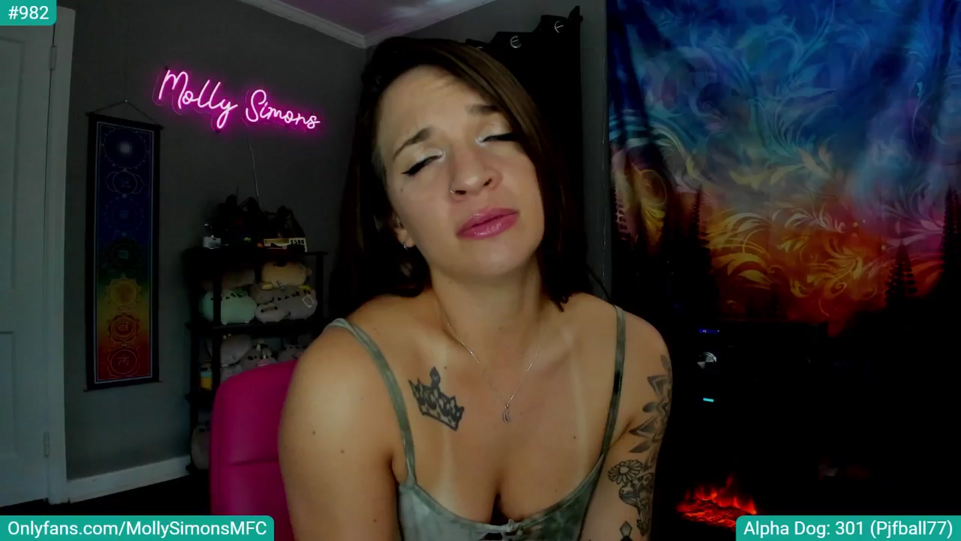 Gallery image thumbnail from MollySimons's myfreecams stream on, 08/30/2025, 18:40 image 4 of 20