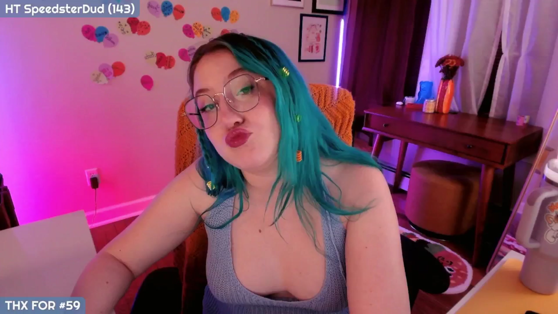Gallery image thumbnail from MollySnacks's myfreecams stream on, 11/28/2024, 07:26 image 12 of 20