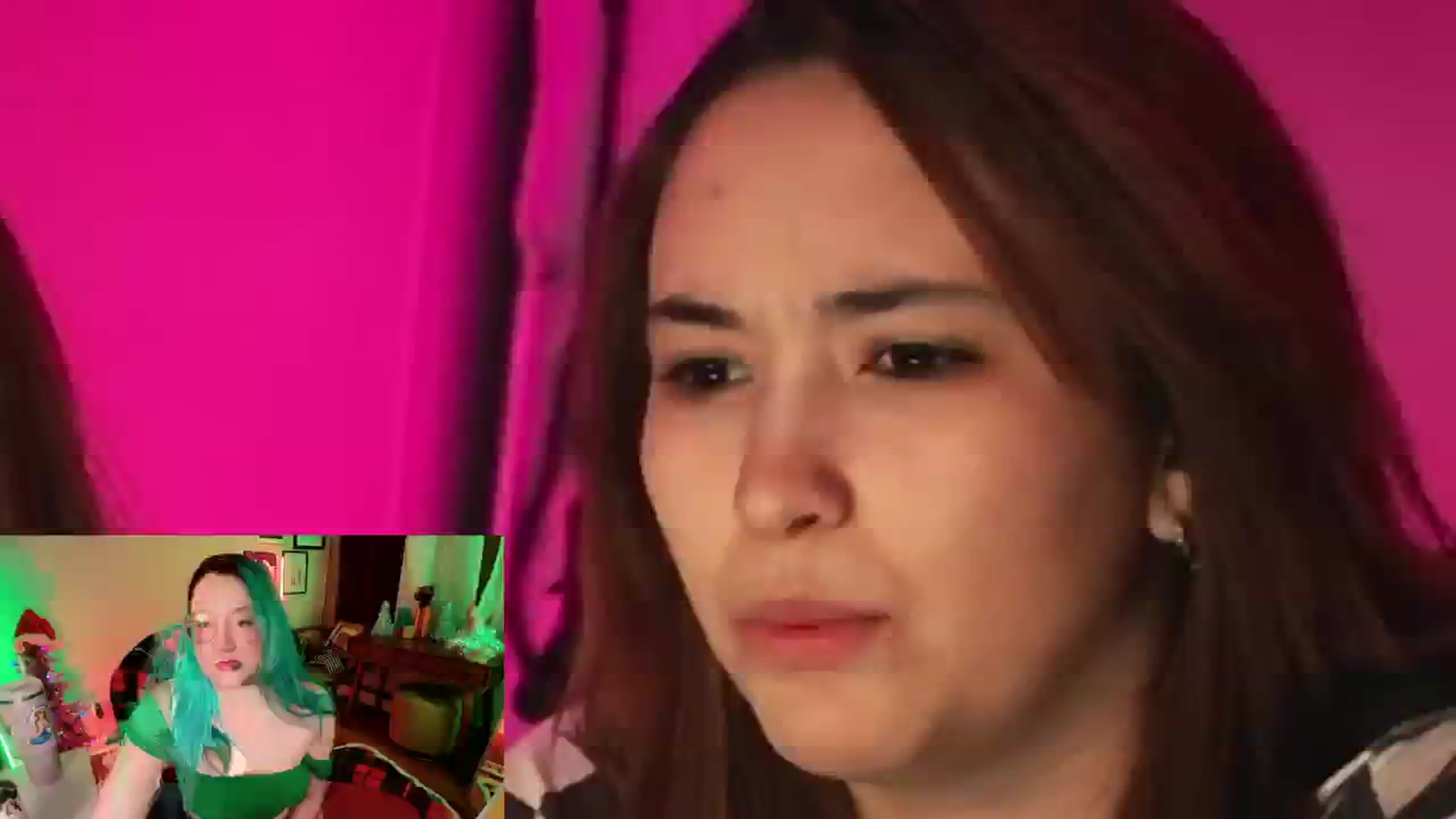 Gallery image thumbnail from MollySnacks's myfreecams stream on, 12/10/2024, 05:21 image 13 of 20