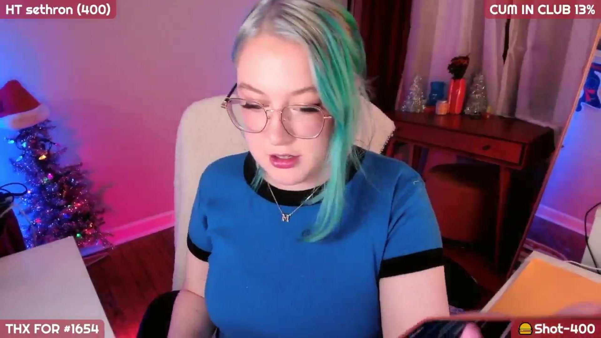 Gallery image thumbnail from MollySnacks's myfreecams stream on, 12/13/2024, 05:21 image 10 of 20