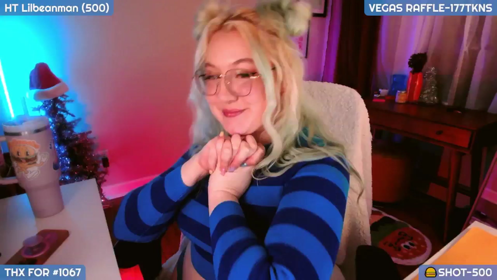 Gallery image thumbnail from MollySnacks's myfreecams stream on, 12/28/2024, 06:02 image 18 of 20
