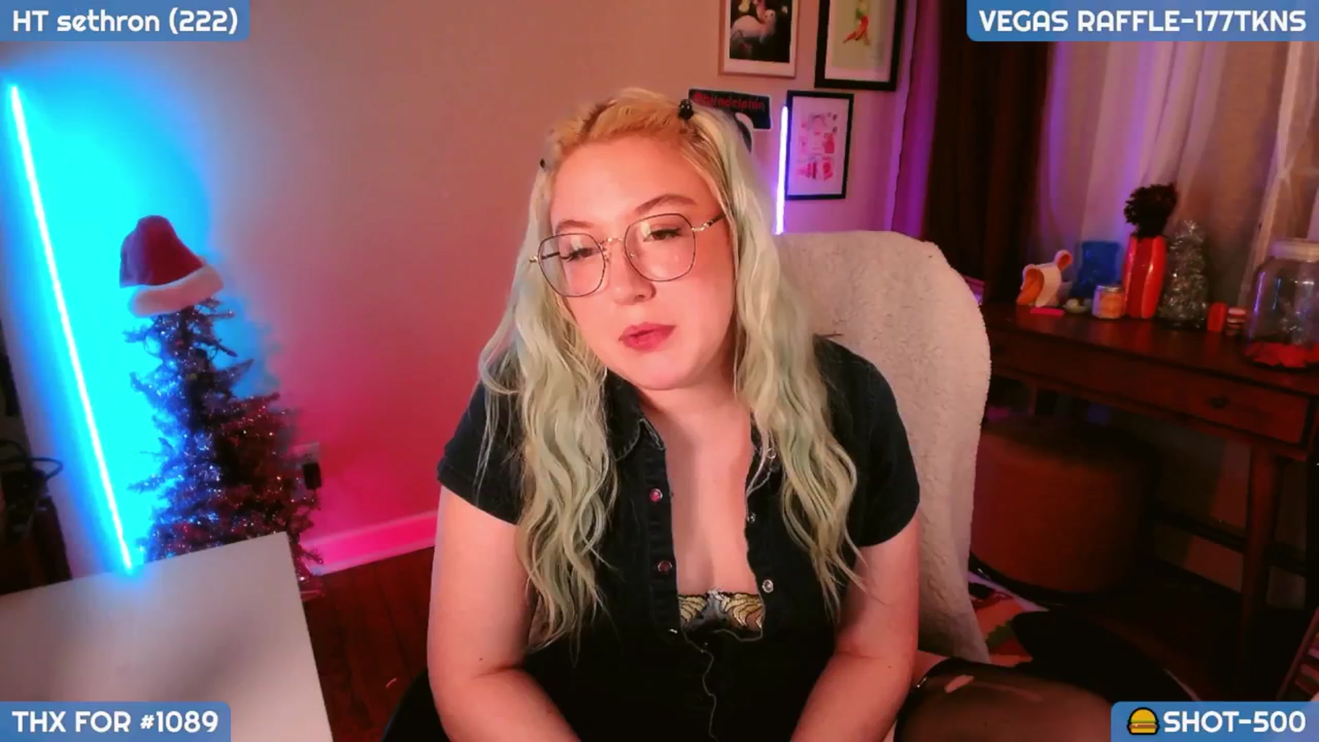 Gallery image thumbnail from MollySnacks's myfreecams stream on, 12/29/2024, 06:50 image 8 of 20