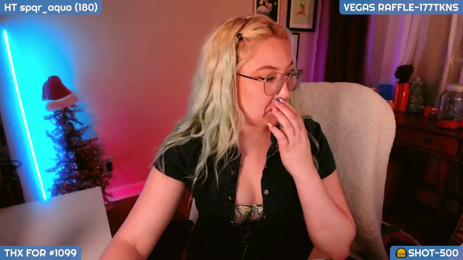 Gallery image thumbnail from MollySnacks's myfreecams stream on, 12/29/2024, 06:50 image 5 of 20