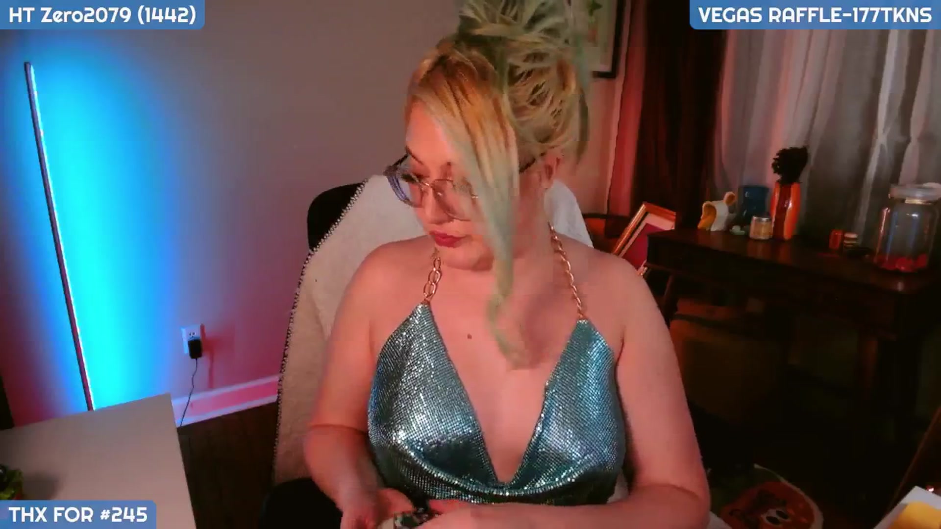 Gallery image thumbnail from MollySnacks's myfreecams stream on, 01/02/2025, 04:54 image 10 of 20