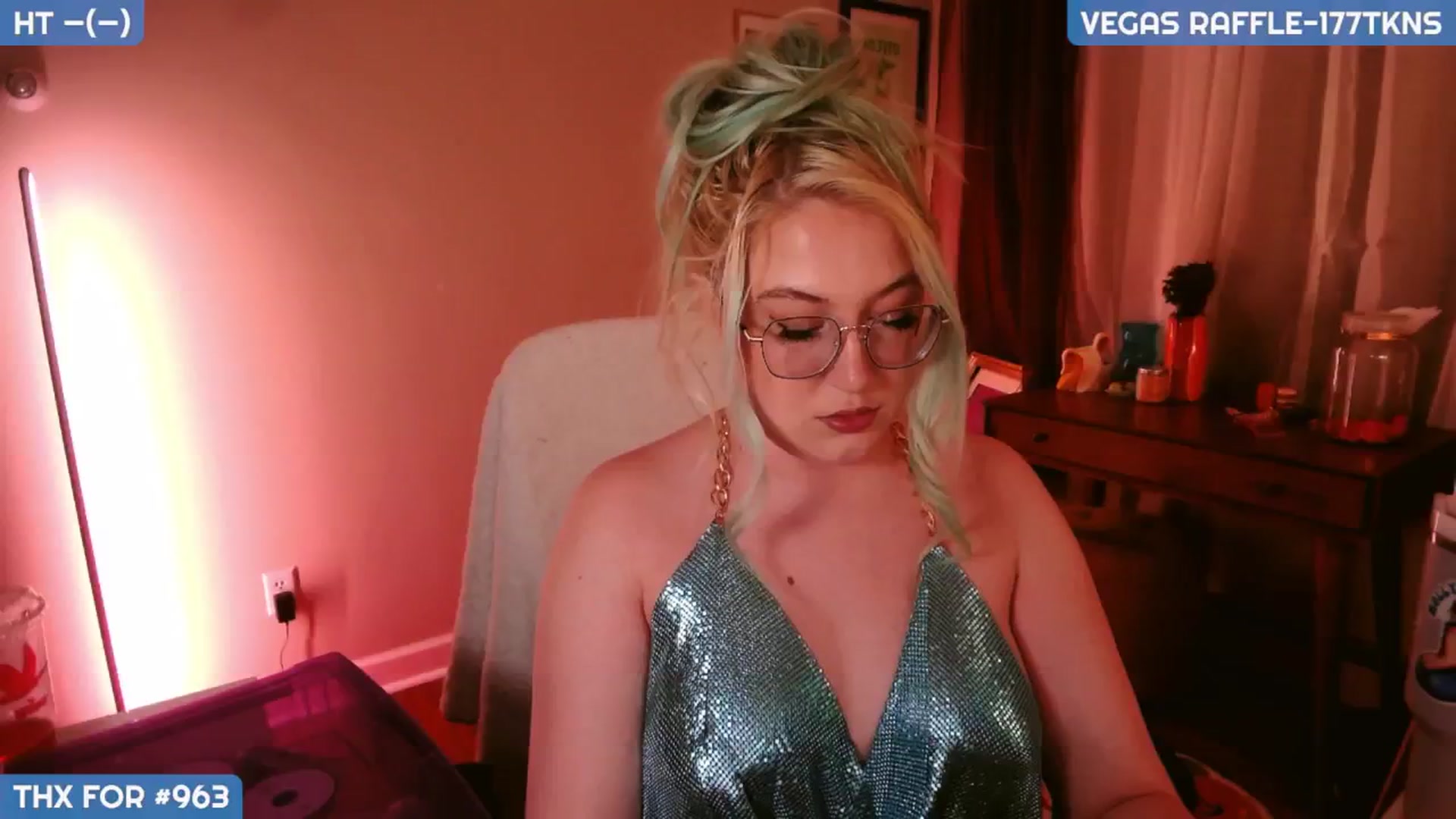 Gallery image thumbnail from MollySnacks's myfreecams stream on, 01/02/2025, 04:54 image 1 of 20