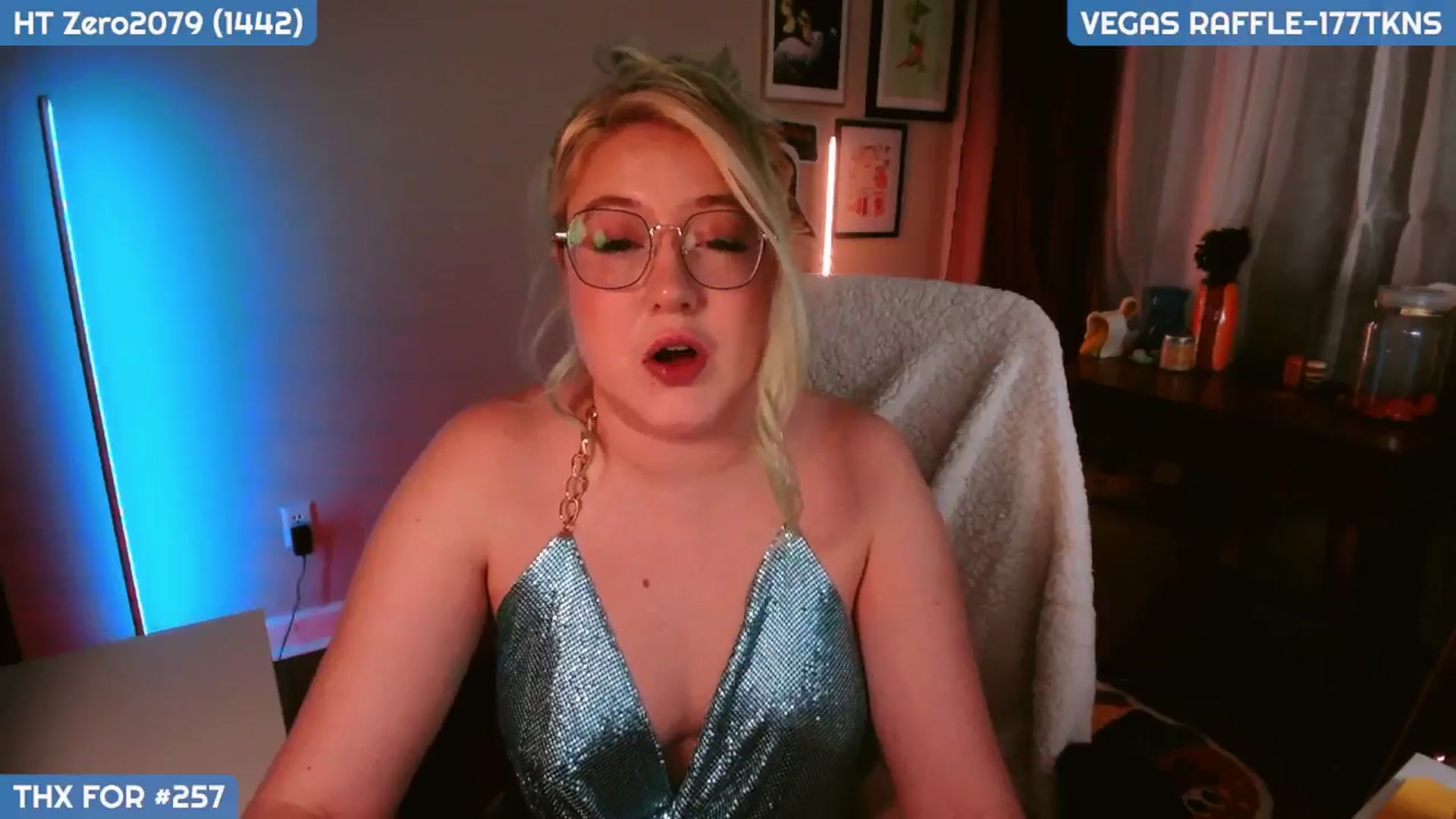 Gallery image thumbnail from MollySnacks's myfreecams stream on, 01/02/2025, 04:54 image 9 of 20