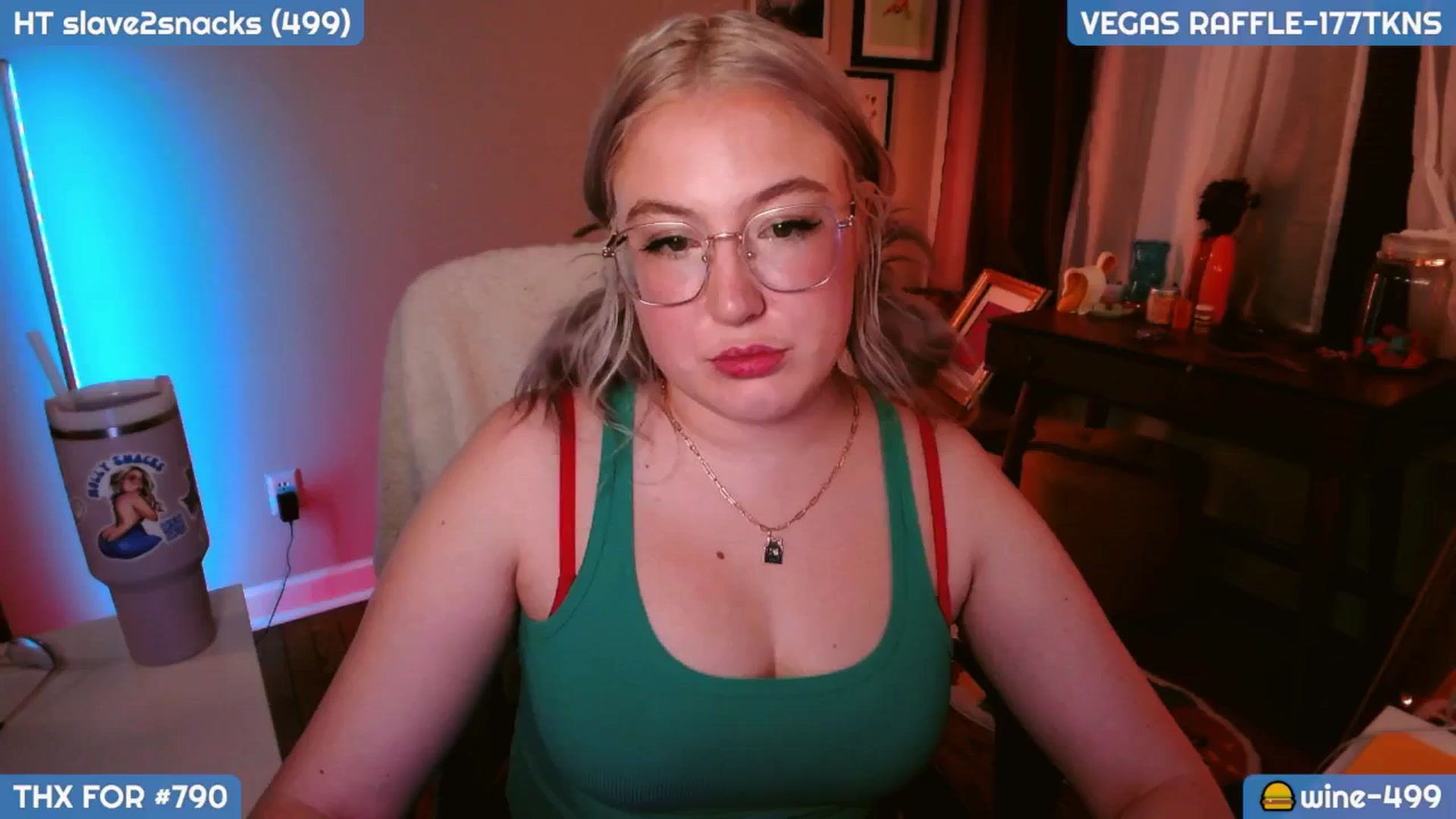 Gallery image thumbnail from MollySnacks's myfreecams stream on, 01/11/2025, 07:11 image 2 of 20