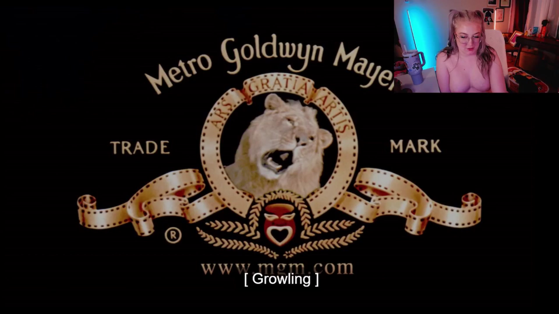 Gallery image thumbnail from MollySnacks's myfreecams stream on, 01/13/2025, 04:39 image 16 of 20