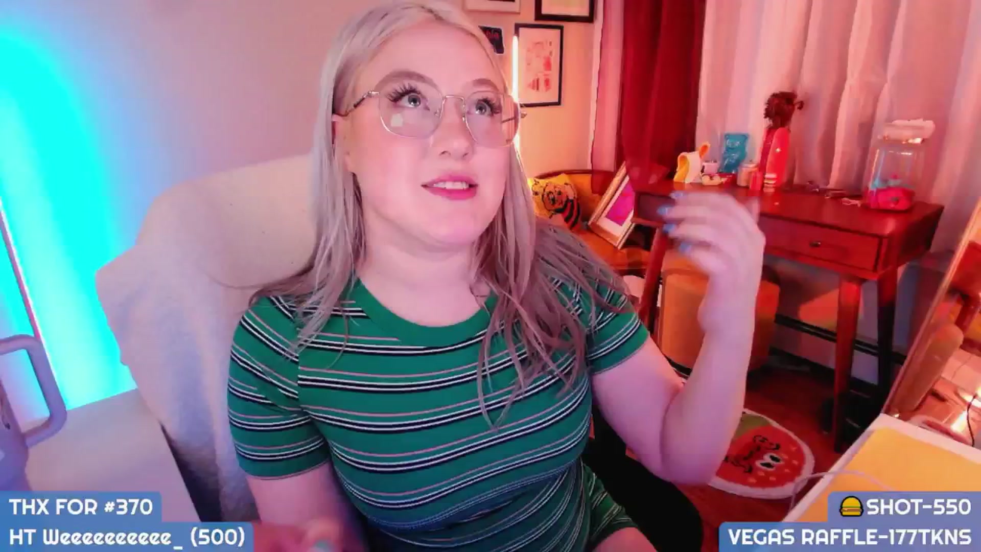 Gallery image thumbnail from MollySnacks's myfreecams stream on, 01/17/2025, 07:06 image 8 of 20