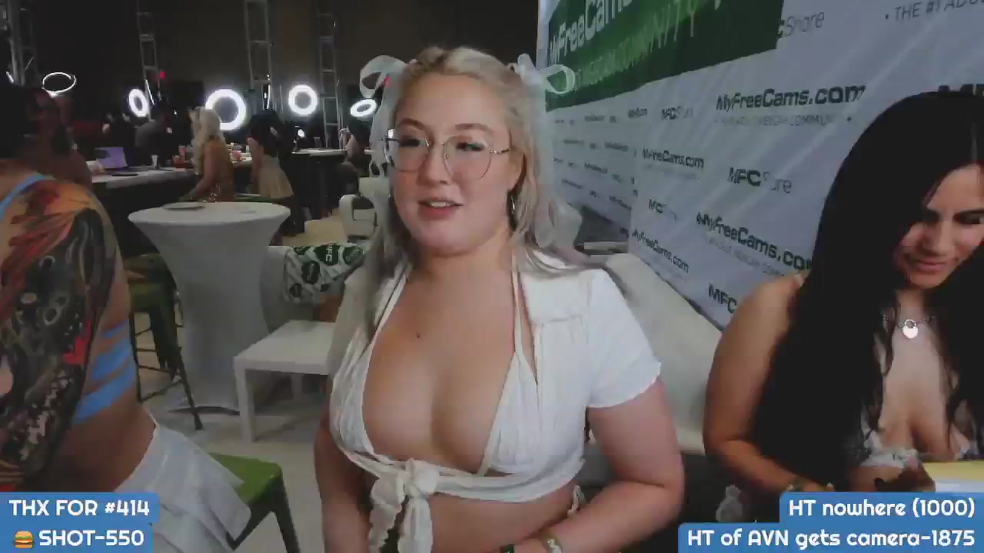 Gallery image thumbnail from MollySnacks's myfreecams stream on, 01/23/2025, 03:42 image 3 of 20