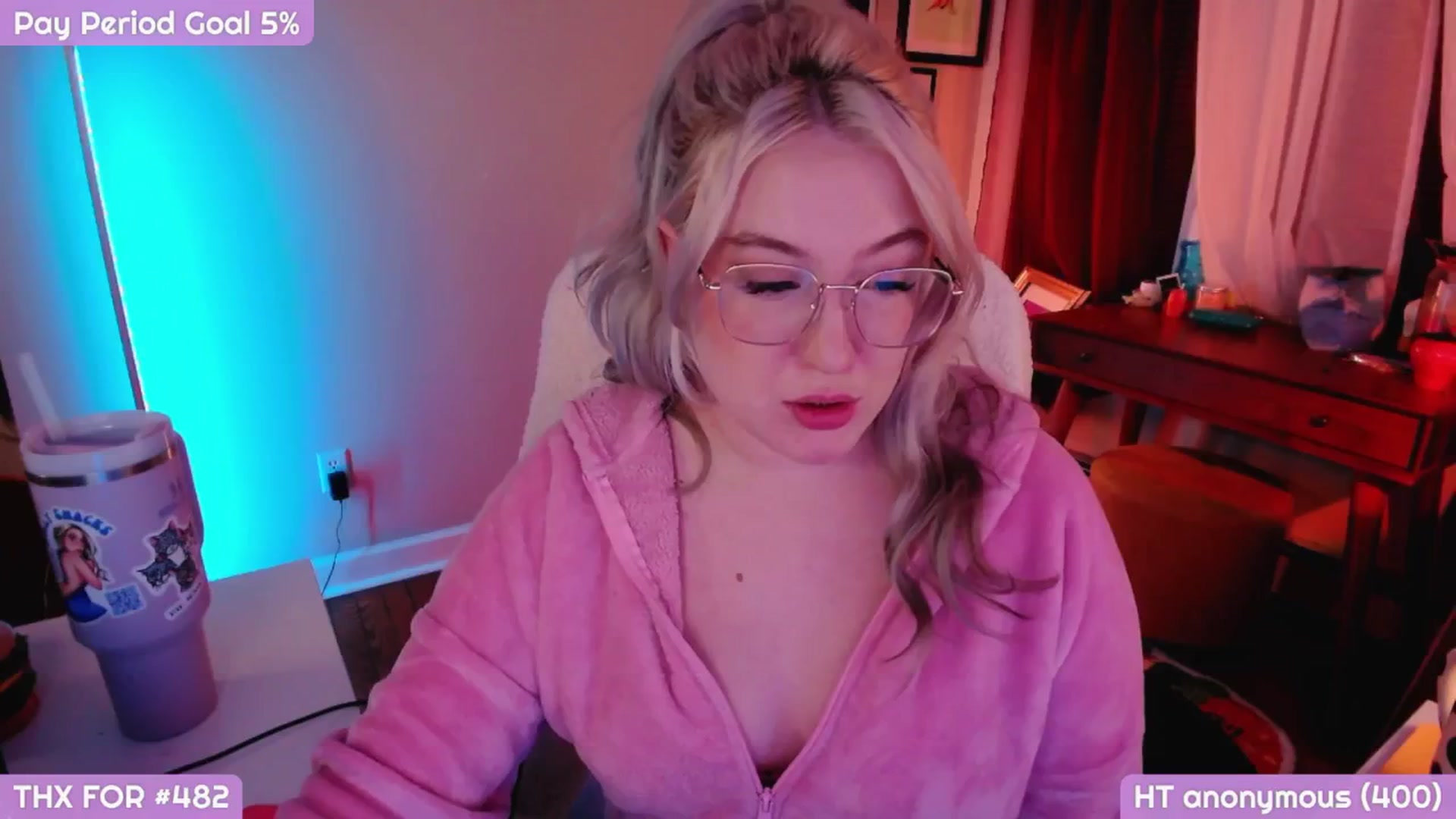 Gallery image thumbnail from MollySnacks's myfreecams stream on, 01/31/2025, 05:41 image 16 of 20