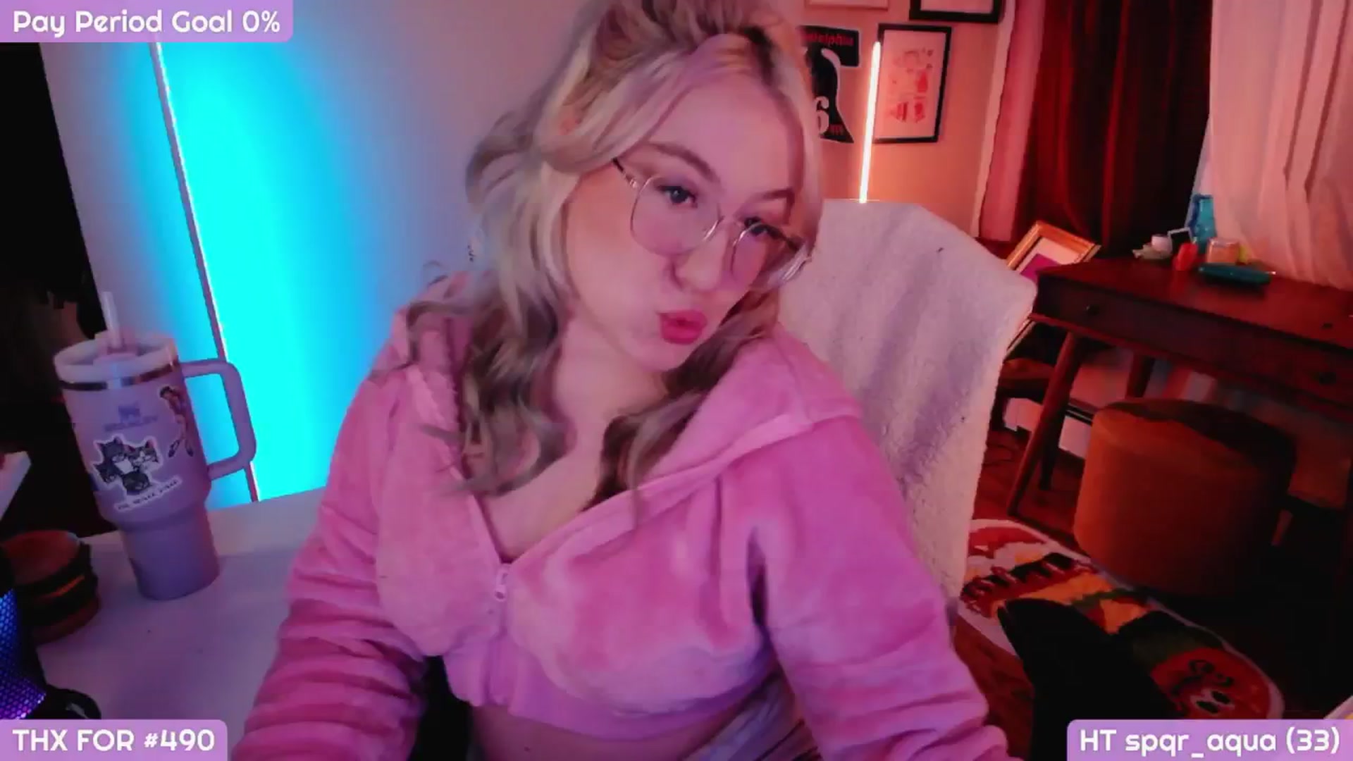 Gallery image thumbnail from MollySnacks's myfreecams stream on, 01/31/2025, 05:41 image 2 of 20