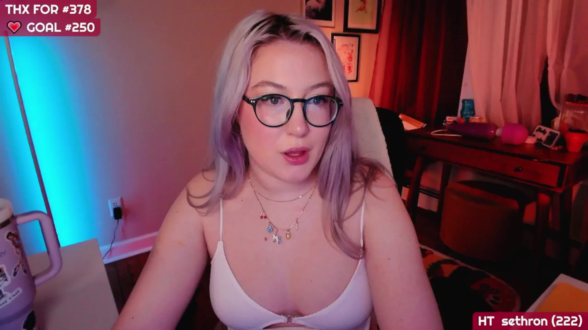 Gallery image thumbnail from MollySnacks's myfreecams stream on, 02/26/2025, 05:18 image 6 of 20