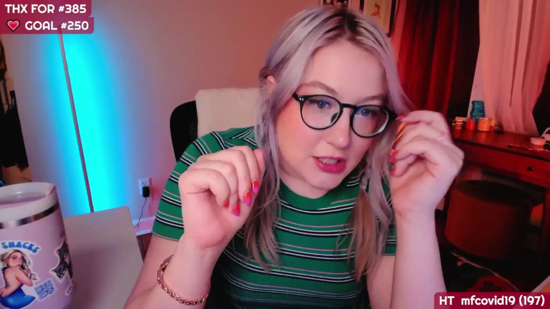 Gallery image thumbnail from MollySnacks's myfreecams stream on, 02/27/2025, 05:25 image 7 of 20