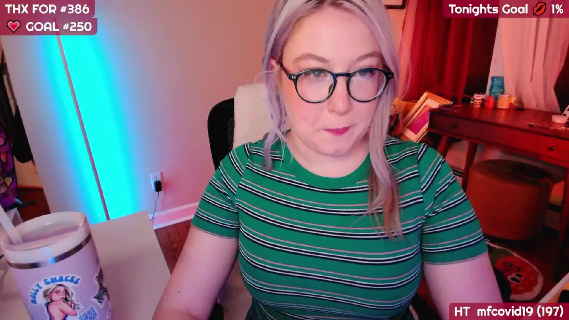 Gallery image thumbnail from MollySnacks's myfreecams stream on, 02/27/2025, 05:25 image 12 of 20