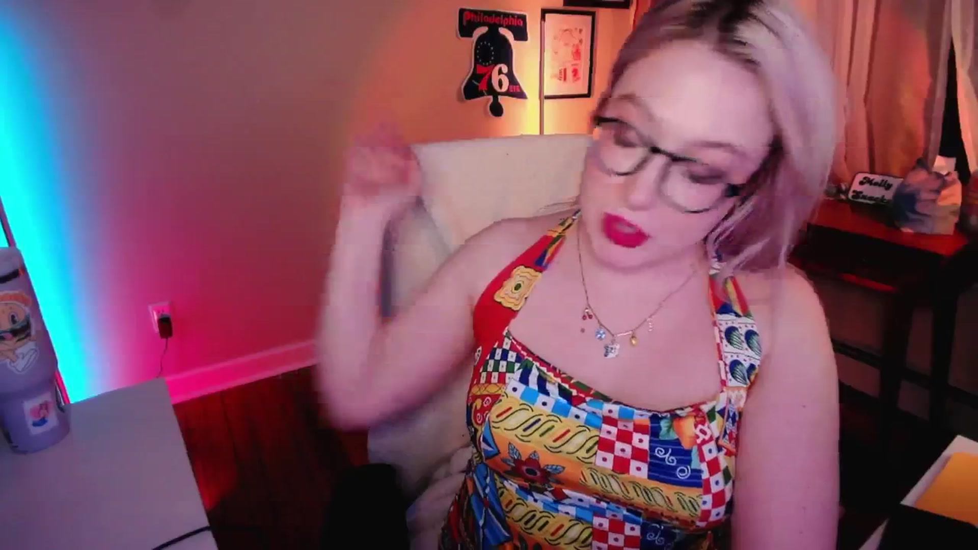 Gallery image thumbnail from MollySnacks's myfreecams stream on, 03/07/2025, 05:26 image 8 of 20