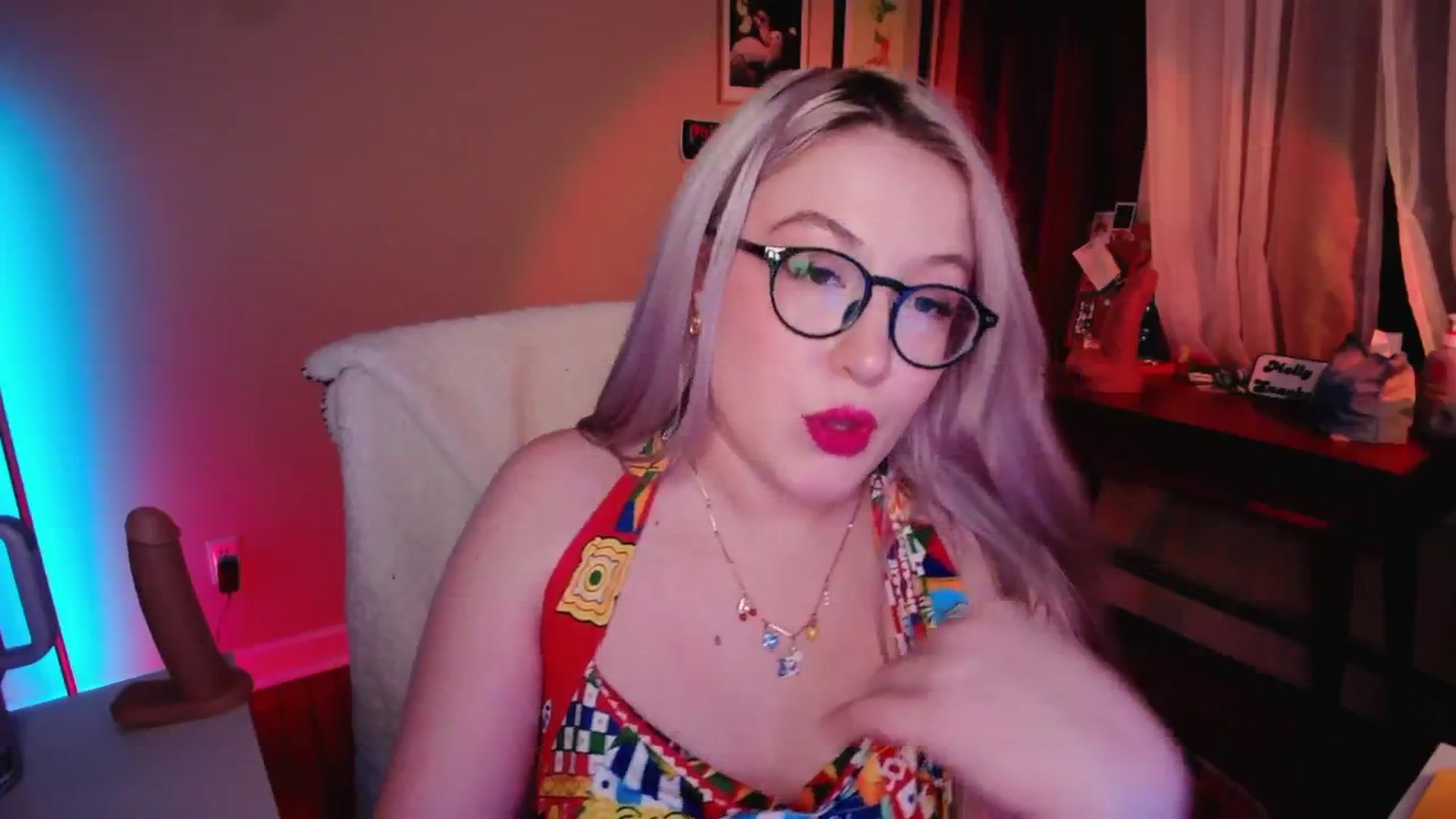 Gallery image thumbnail from MollySnacks's myfreecams stream on, 03/07/2025, 05:26 image 15 of 20