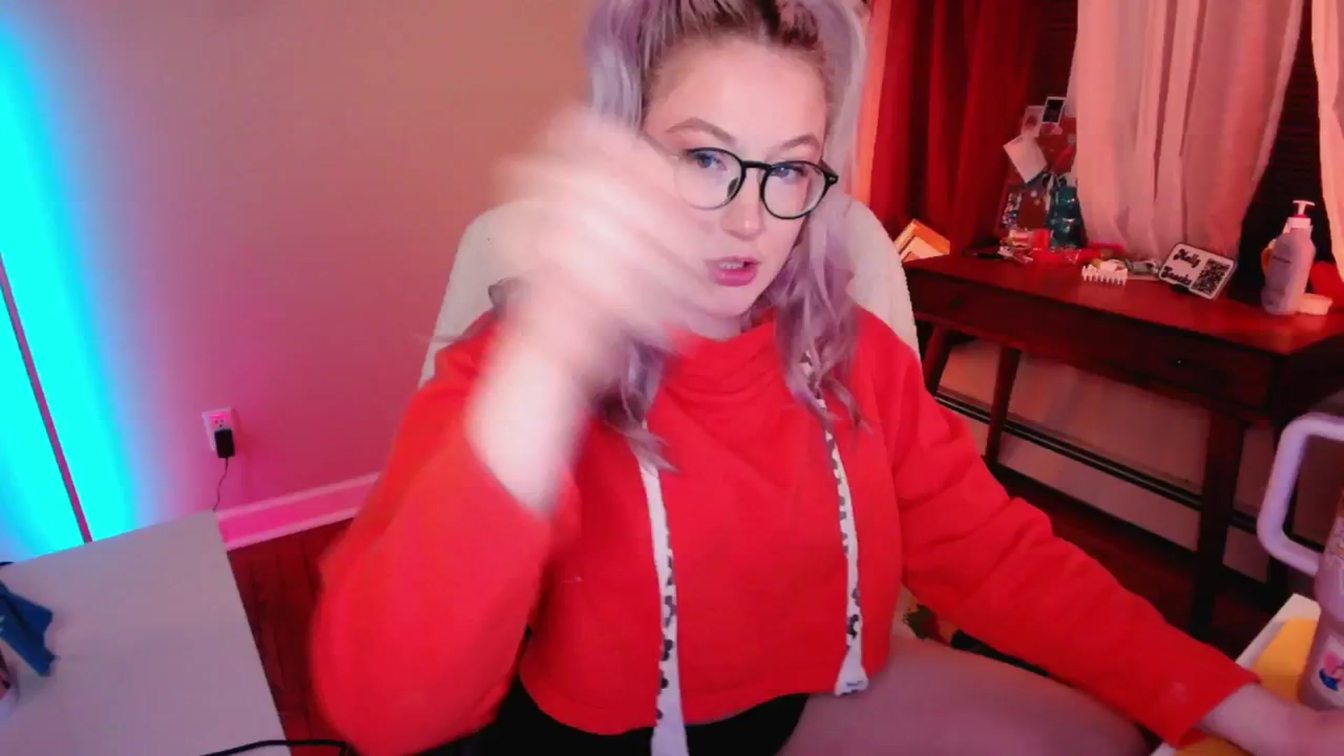 Gallery image thumbnail from MollySnacks's myfreecams stream on, 03/11/2025, 01:15 image 20 of 20