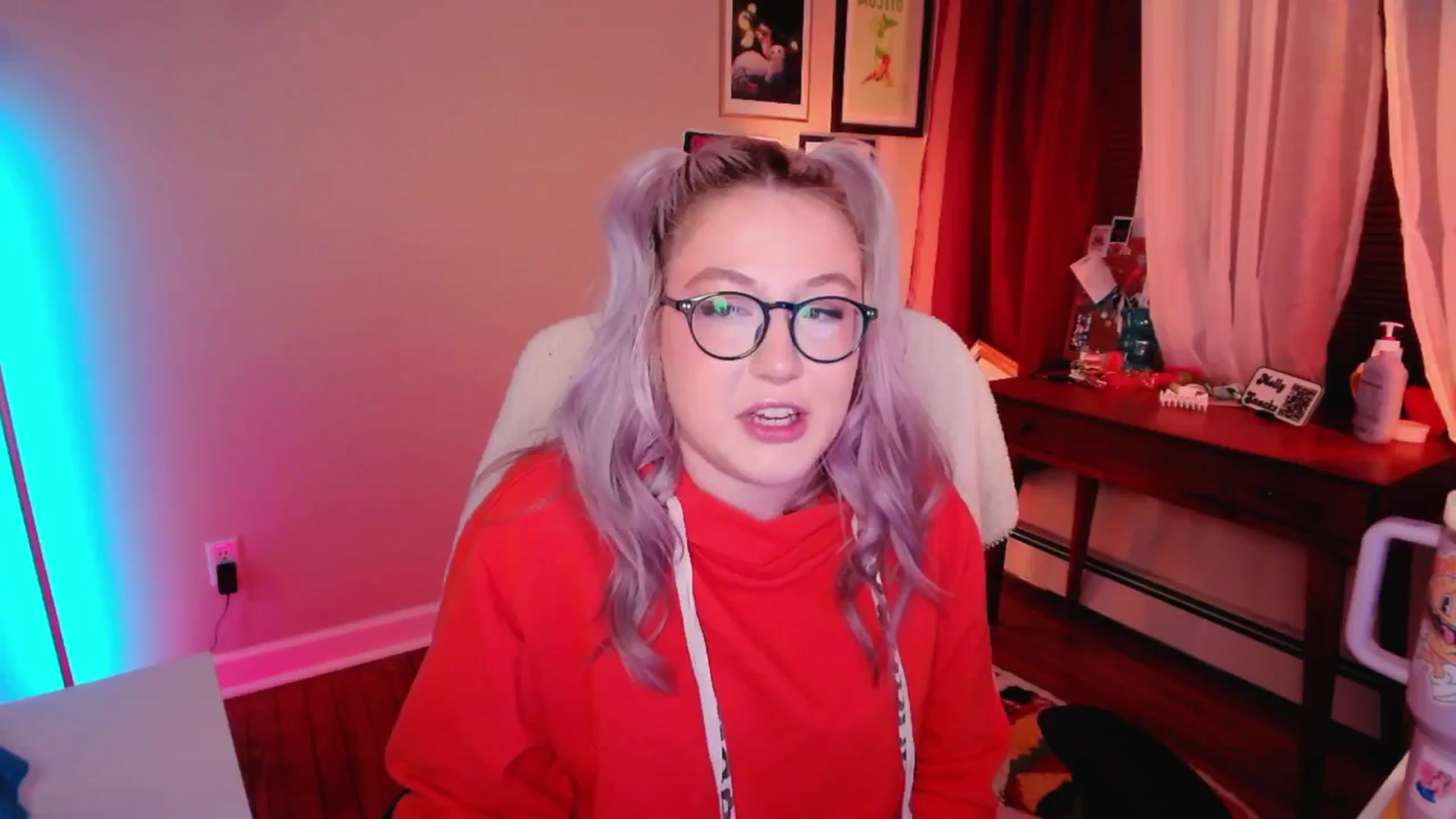 Gallery image thumbnail from MollySnacks's myfreecams stream on, 03/11/2025, 01:15 image 13 of 20