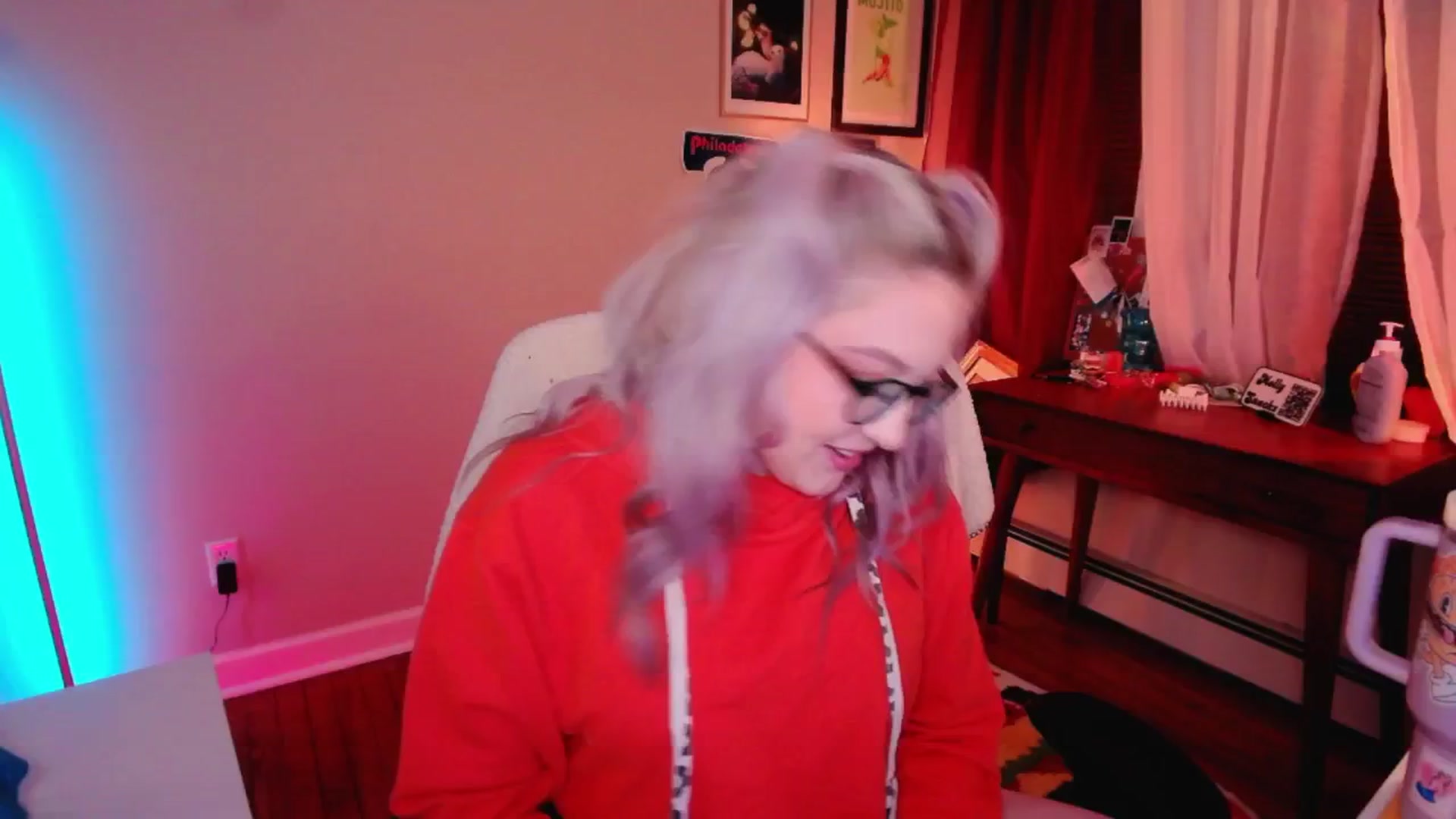 Gallery image thumbnail from MollySnacks's myfreecams stream on, 03/11/2025, 01:15 image 12 of 20