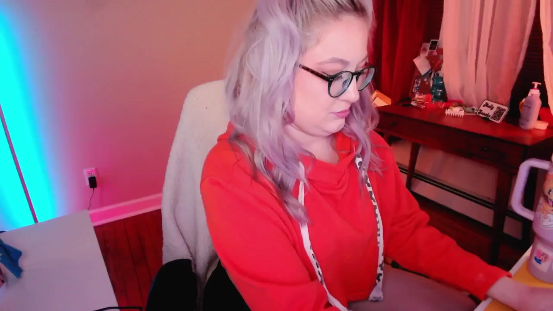 Gallery image thumbnail from MollySnacks's myfreecams stream on, 03/11/2025, 01:15 image 15 of 20