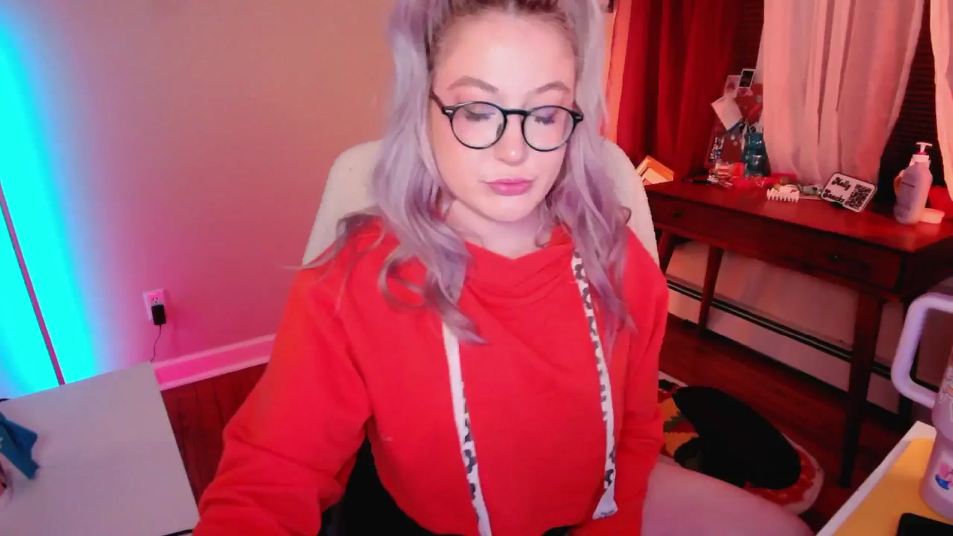 Gallery image thumbnail from MollySnacks's myfreecams stream on, 03/11/2025, 01:15 image 19 of 20