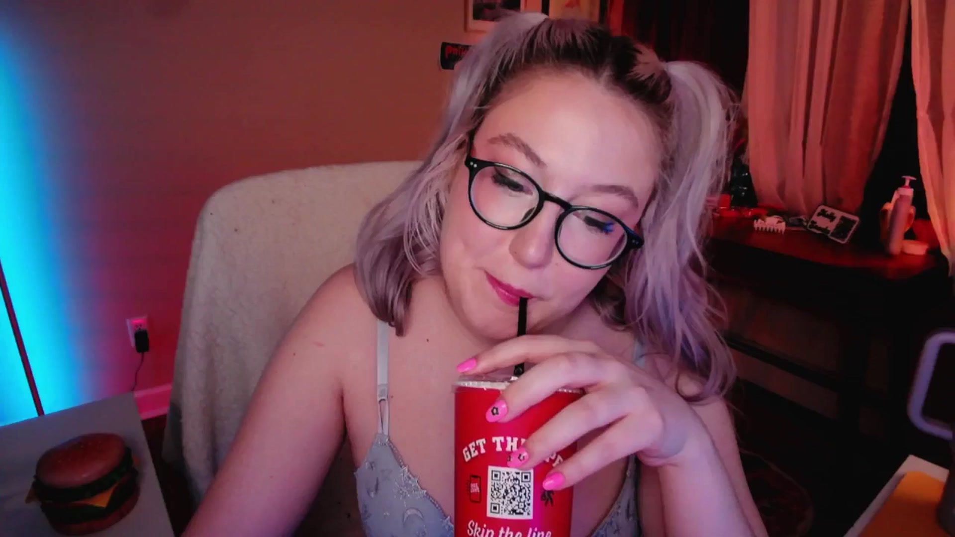 Gallery image thumbnail from MollySnacks's myfreecams stream on, 03/11/2025, 03:55 image 16 of 20