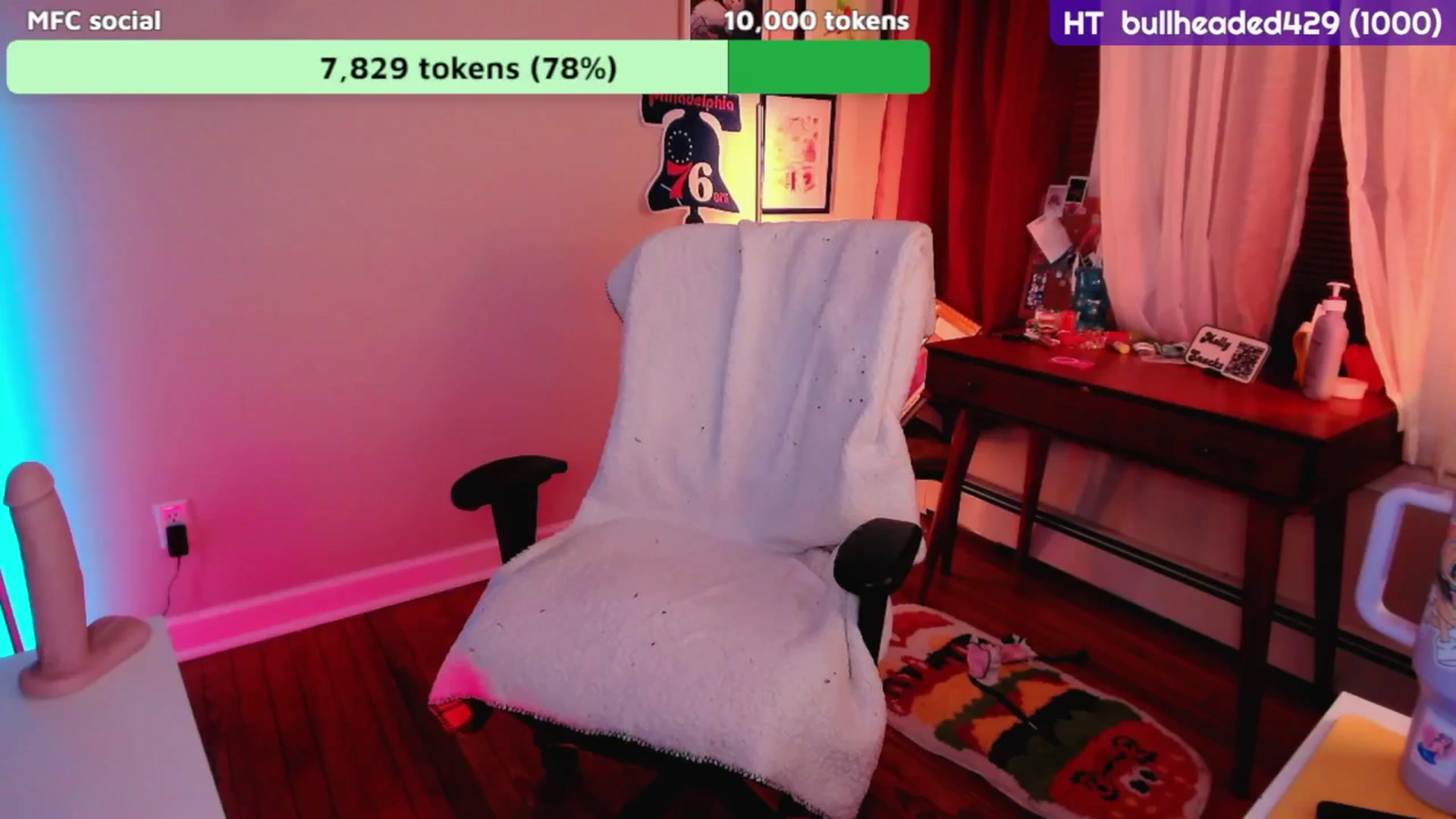 Gallery image thumbnail from MollySnacks's myfreecams stream on, 03/12/2025, 04:28 image 16 of 20