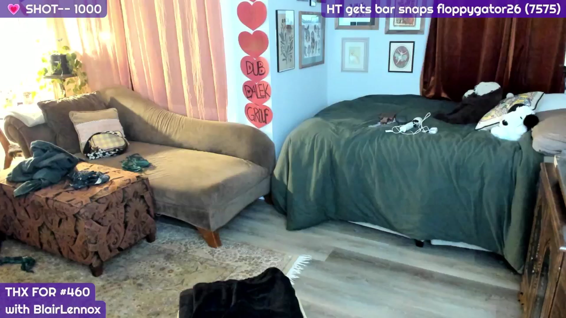 Gallery image thumbnail from MollySnacks's myfreecams stream on, 03/16/2025, 01:43 image 11 of 20