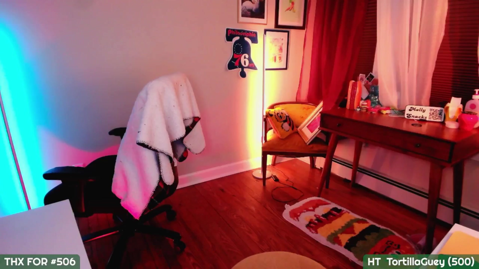 Gallery image thumbnail from MollySnacks's myfreecams stream on, 03/21/2025, 04:19 image 19 of 20