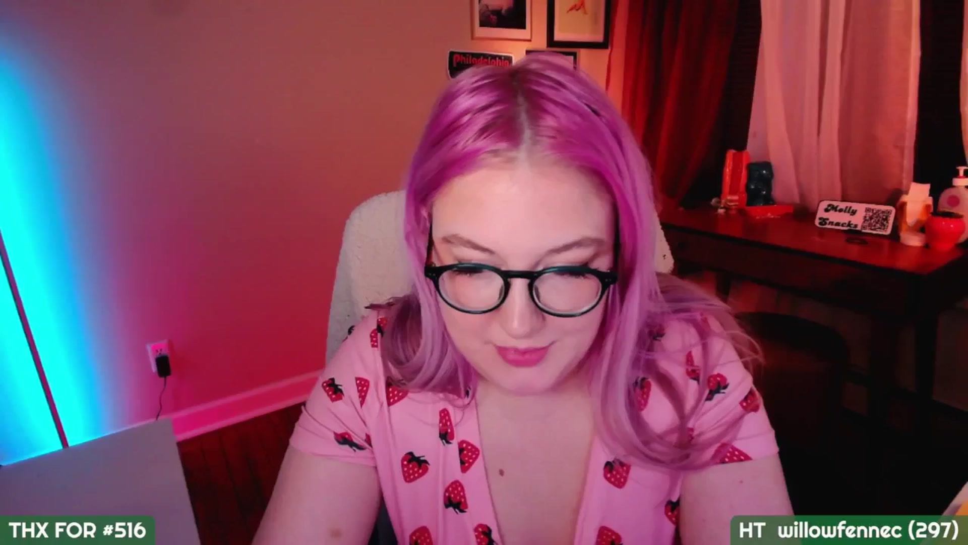 Gallery image thumbnail from MollySnacks's myfreecams stream on, 03/23/2025, 02:53 image 5 of 20