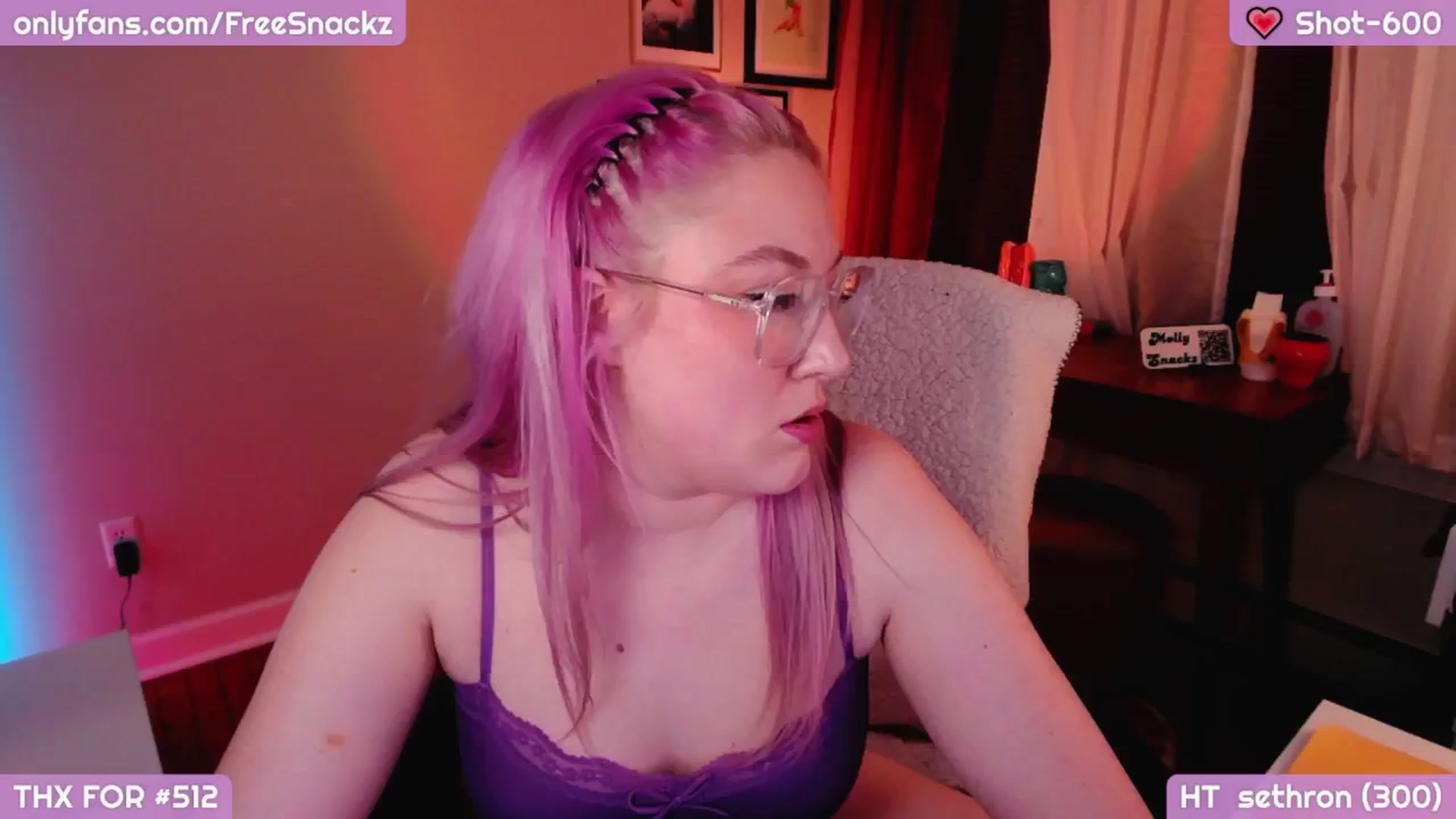 Gallery image thumbnail from MollySnacks's myfreecams stream on, 03/27/2025, 03:03 image 14 of 20