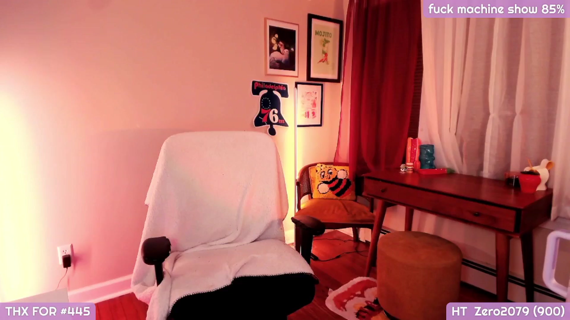 Gallery image thumbnail from MollySnacks's myfreecams stream on, 03/31/2025, 04:27 image 12 of 20